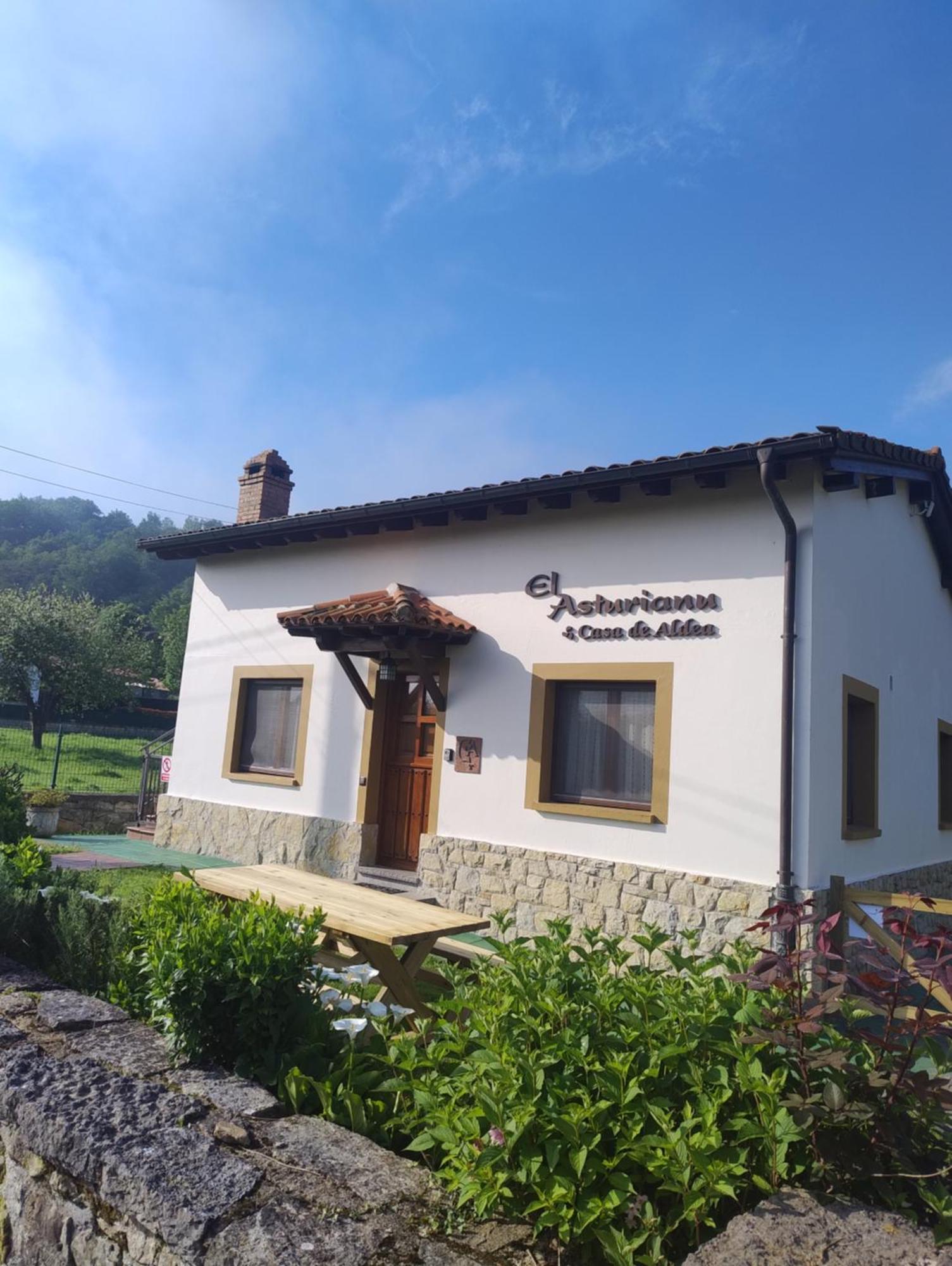 El Asturianu Vila Onís Exterior foto